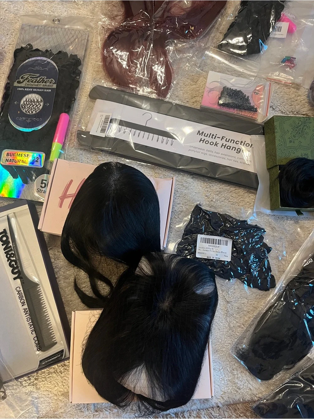 NWT Huge Assorted Human Hair Extensions & Wigs & Lashes both Human and Synthetic - Picture 13 of 15